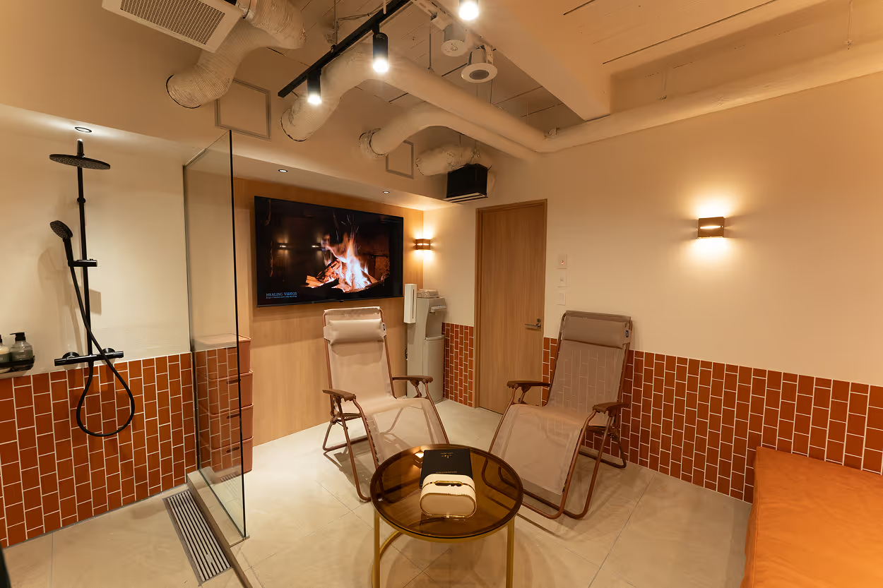 ALTA private sauna room